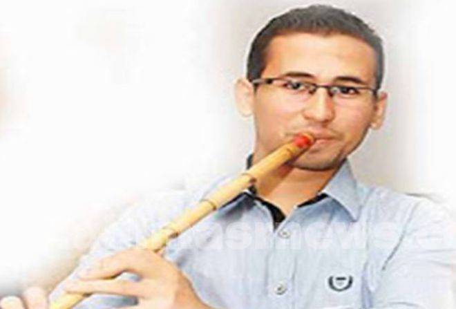 دكتور مصري يبتكر اول برنامج حسابي لالة الناي في العالم....