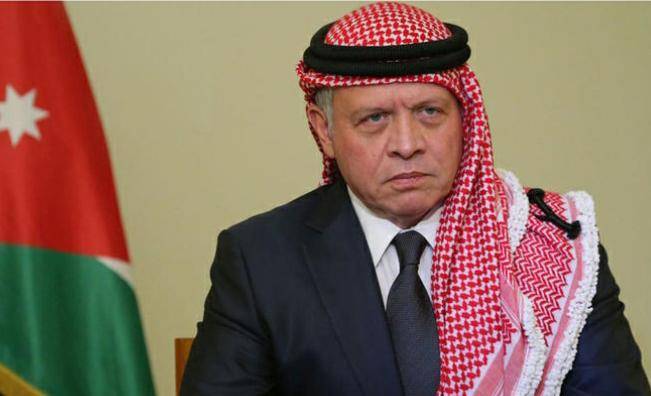 الملك يعزي عشيرة المجالي