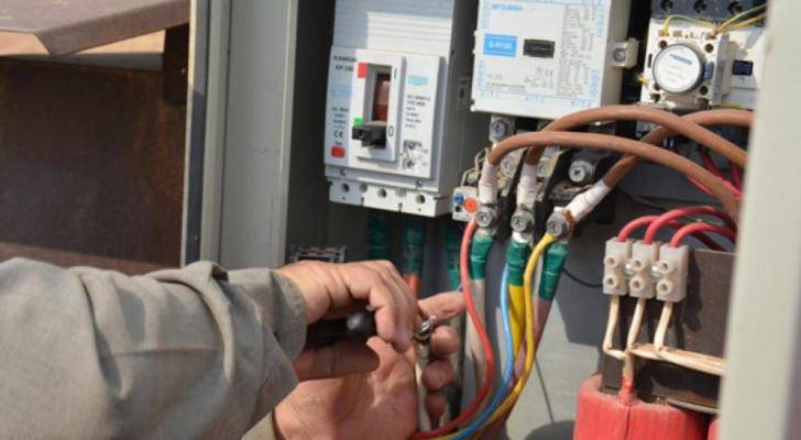 قطع الكهرباء عن مناطق في المفرق غدآ