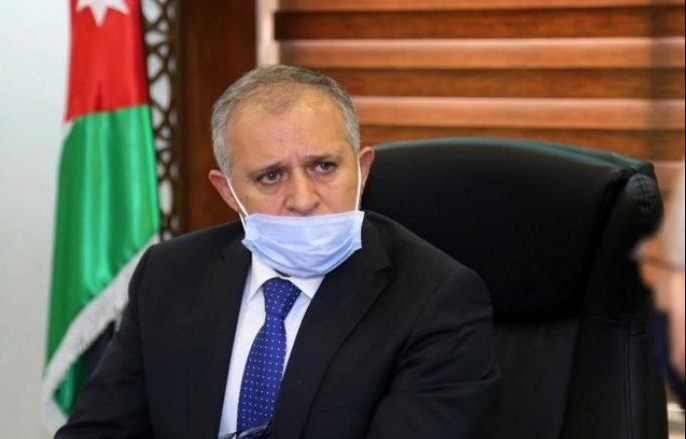 عاجل : وزير العمل يخضع لتدخل جراحي
