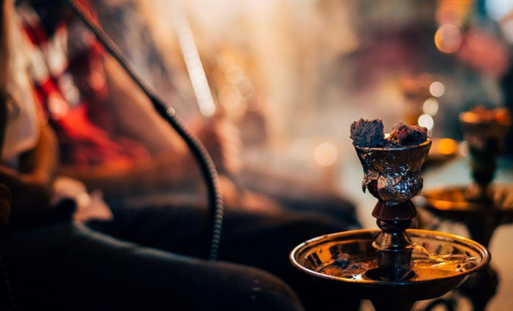 عاجل : إغلاق 11 منشأة بالعاصمة .. 3 منها قدمت الأرجيلة و مخالفة 101 .. أسماء