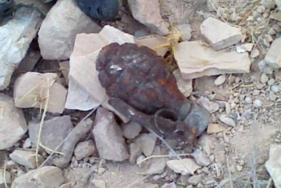 الأمن يتعامل مع قنبلة قديمة عثر عليها داخل منزل مهجور
