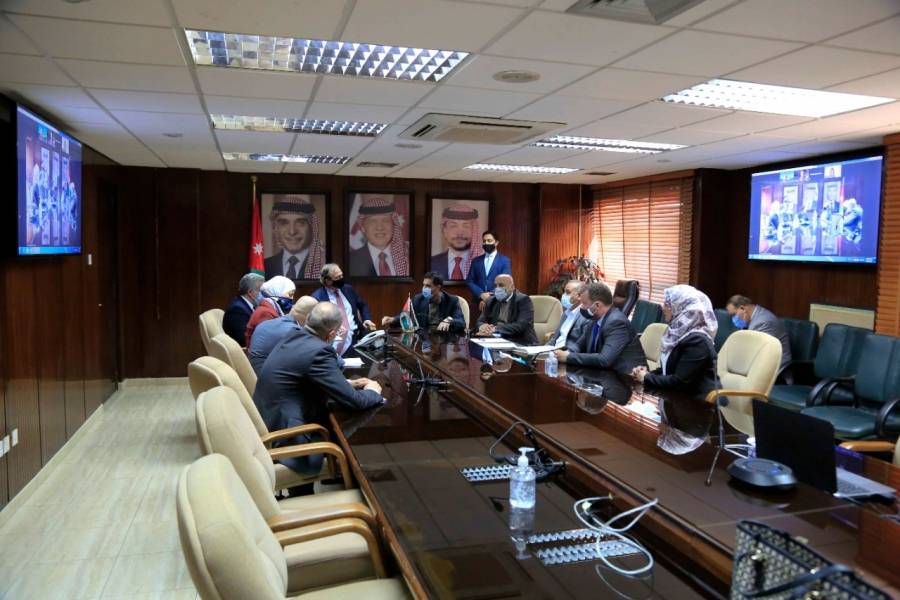 وزير المياه والري ووزير الزراعة يبحثان  احتياجات المزارعين والقضايا ذات الاهتمام المشترك