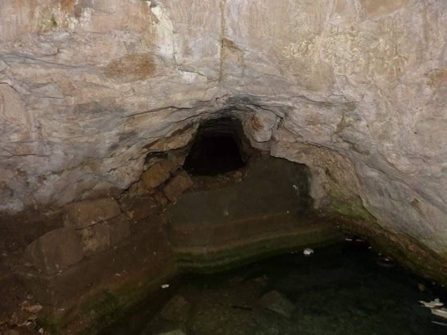 مطالبات شعبية بإعادة صيانة  عين النسوان في لواء بني كنانة