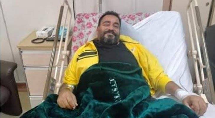 الفنان متعب الصقار : لم تُبتر قدمي كما يتم تداوله ..