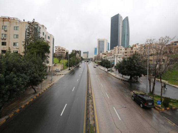 68 من الأردنيين ضد قرار إعادة حظر الجمعة