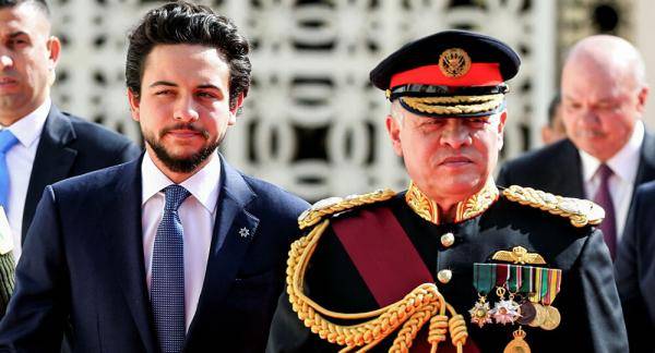 الملك وولي العهد يتلقيان برقيات تهنئة بذكرى تعريب قيادة الجيش