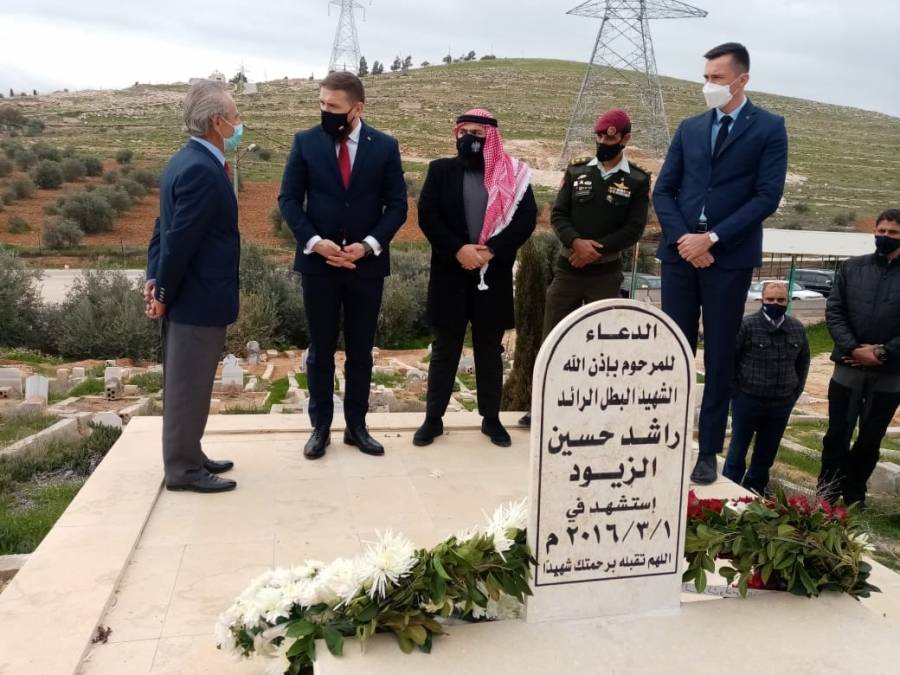 إحياء للذكرى الخامسة لاستشهاد الرائد راشد الزيود بحضور السفير البولندي... صور