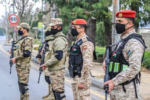 الجيش ينتشر على مداخل ومخارج محافظات المملكة