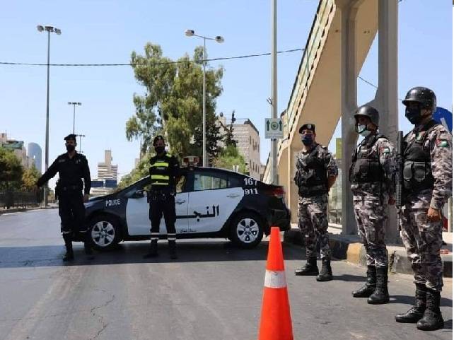 انتهاء حظر التجول الشامل في الأردن الذي امتد 32 ساعة