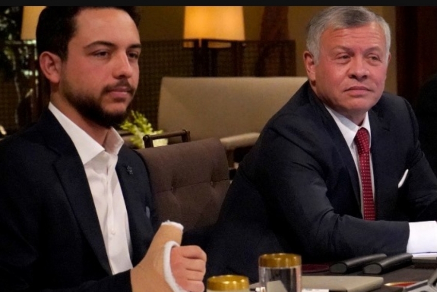 ولي العهد.. محظوظ لأنني إلى جانب الملك