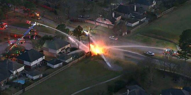 إصابة 10 أشخاص إثر انفجار أنبوب لنقل الغاز بولاية تكساس الأمريكية