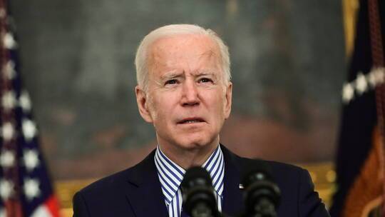 بايدن يعلق على زيارة البابا فرنسيس للعراق