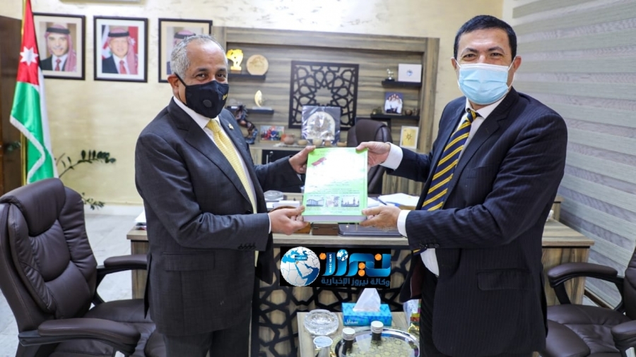 وزير الثقافة يستقبل المؤرخ العرموطي