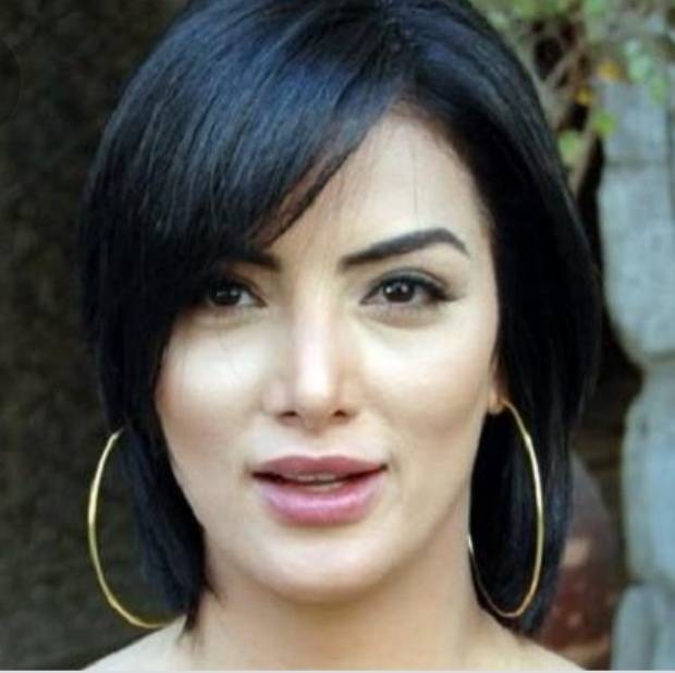 حورية فرغلي تحسم الجدل بشأن صورة متداولة لها