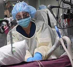 استمرار ارتفاع مؤشر الحالات الايجابية بكورونا في إيطاليا