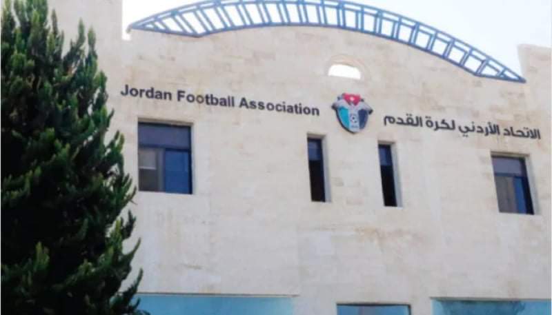 الامير علي يقبل استقالة الطباع