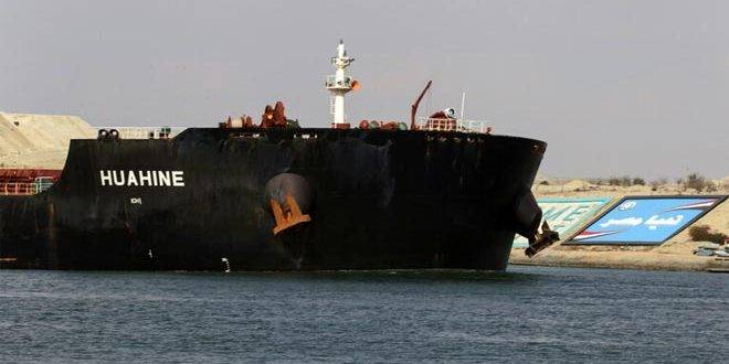 هيئة قناة السويس تعلن الاقتراب من إتمام عبور كل السفن في المجرى الملاحي