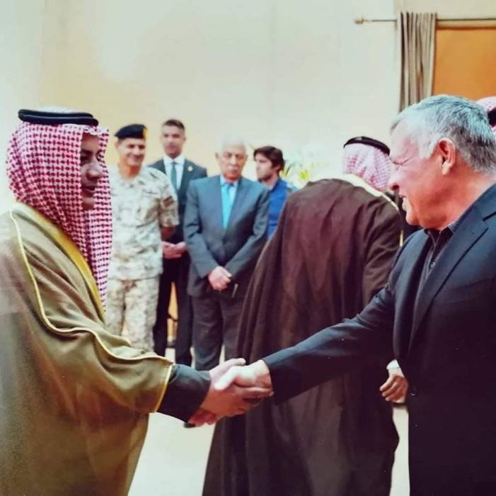 الشيخ فهد الزيود يصدر بيانًا تأييدًا للملك