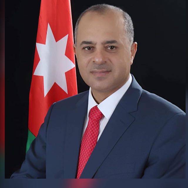 ابو صعيليك يكتب: ليس دفاعاً عن الملك