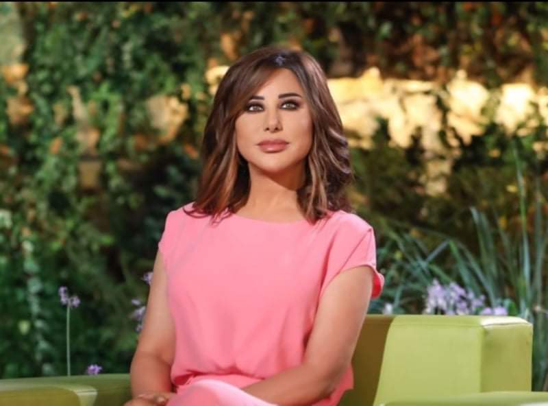 نجوى كرم‬⁩ تهنّئ الأمّة العربية بحلول شهر ⁧‫رمضان‬⁩ المبارك!