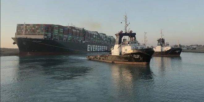 هيئة قناة السويس تطالب سفينة (إيفر غيفن) بـ 900 مليون دولار