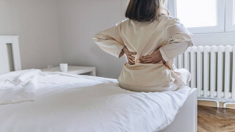 آلام الظهر تظهر ارتباطا بزيادة خطر الوفاة لدى النساء!