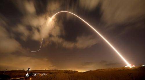 إطلاق 3 صواريخ من قطاع غزة .. القبة الحديدية الإسرائيلية اعترضت واحداً