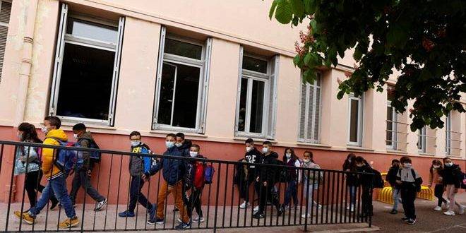 فرنسا تعيد فتح المدارس رغم ارتفاع أعداد إصابات كورونا