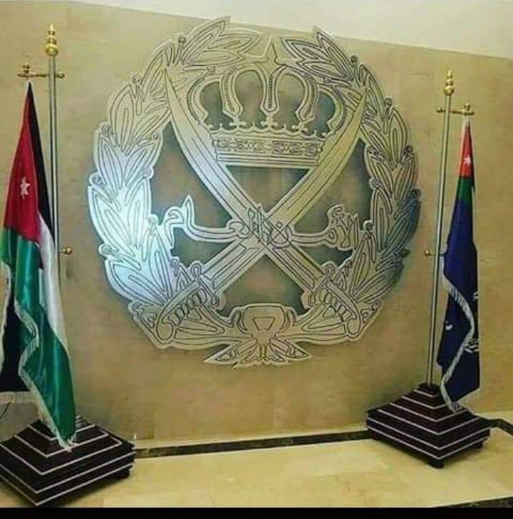 القبض على شخص سلب مبلغاً مالياً من احد محال الصرافة تحت تهديد السلاح