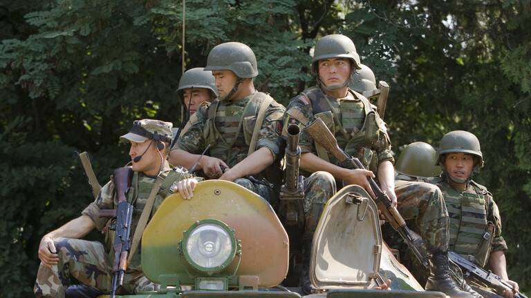 الرئيس القرغيزي يعلن استقرار الوضع على الحدود مع طاجيكستان بعد اشتباكات مسلحة