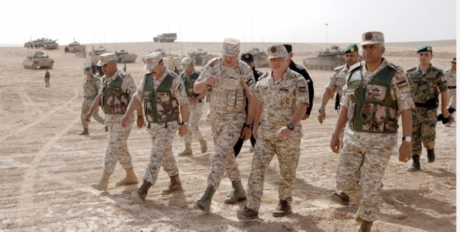 الجيش العربي يقوده ملك هاشمي سيف بتار على ايدي المرتجفين ...