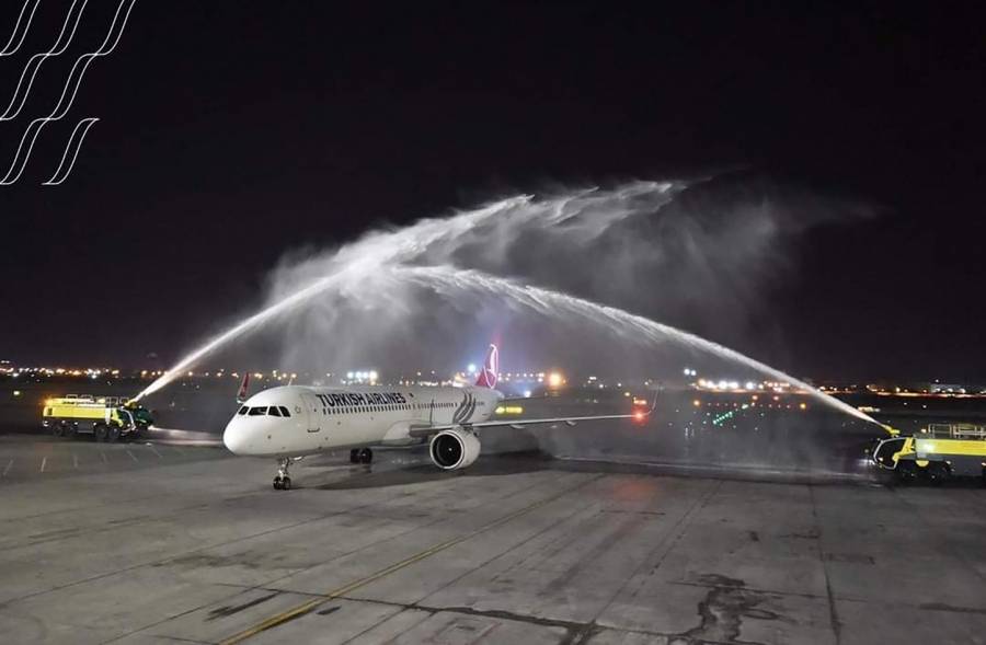 هبوط أول طائرة للطيران التركي في مطار البحرين بعد انقطاع لأكثر من عام