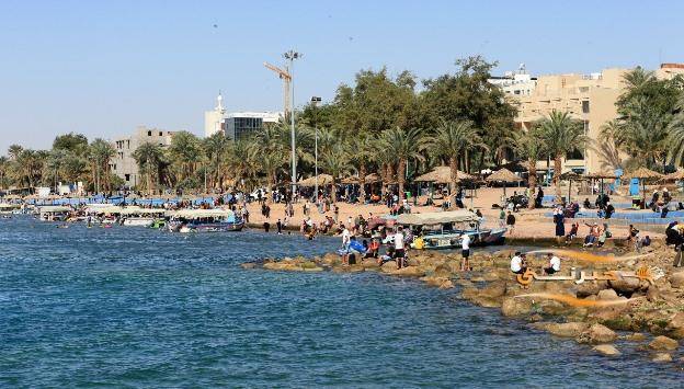 توصية من الاعيان بتقليل ساعات الحظر بالعقبة