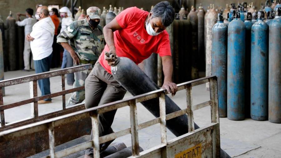 وزير النفط الهندي يتجه لدول أوبك لسد العجز في الأكسجين الطبي