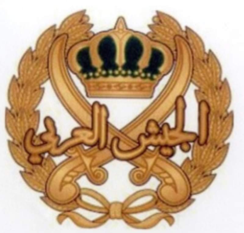 إنتهى الاجتماع ويبقى تاج الجيش عاليا مصونا