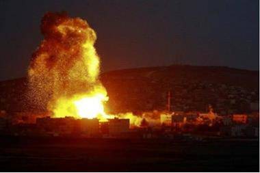 مدفعية الاحتلال الإسرائيلي تقصف مواقع للمقاومة الفلسطينية في غزة