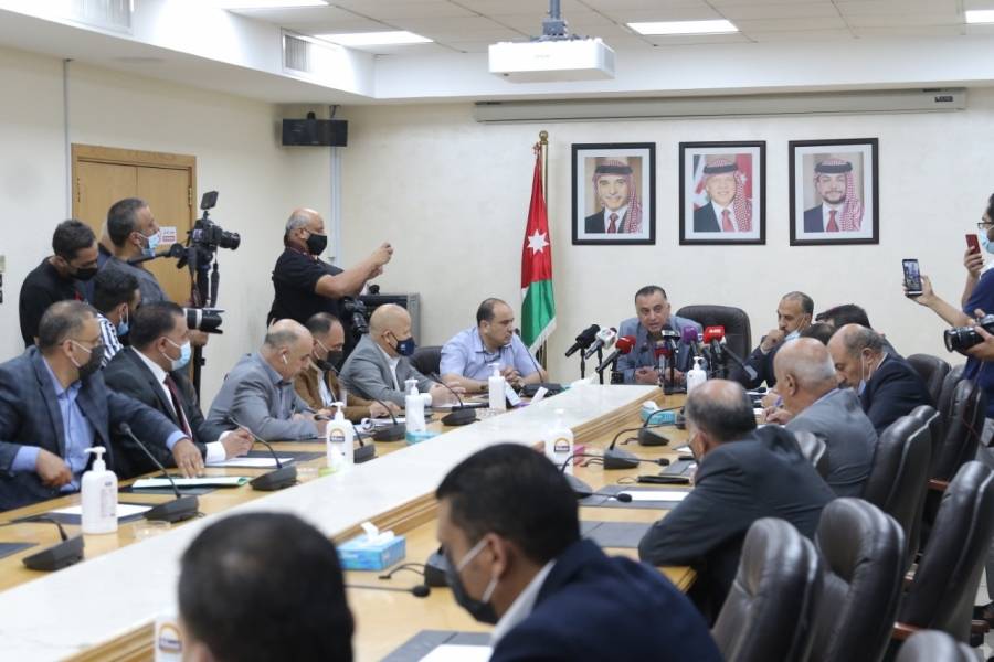 فلسطين النيابية تبحث الاعتداءات الإسرائيلية على القدس