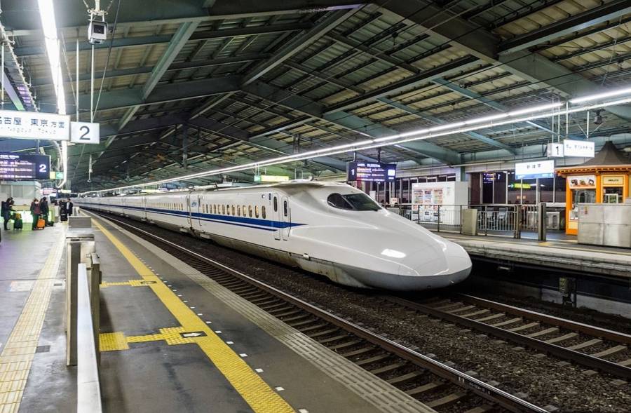 اليابان: تأخر قطار دقيقة واحدة بسبب دخول السائق إلى الحمام.. والشركة تعتذر وتعد بالمحاسبة