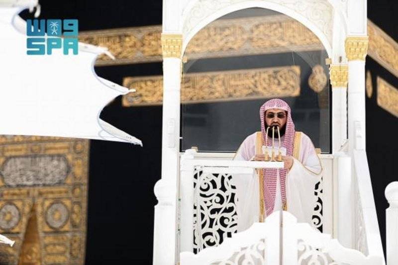 خطيب الحرم المكي يذكّر بأهمية علو الهمة لبلوغ أرفع المقامات