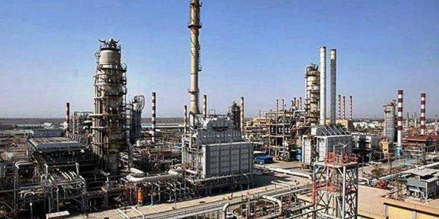 إخماد حريق جزئي بمصفاة نفط جنوب غرب إيران