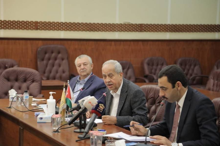 الجغبير يُشيد بدور الغذاء والدواء في حل القضايا التي تهم القطاع الصناعي