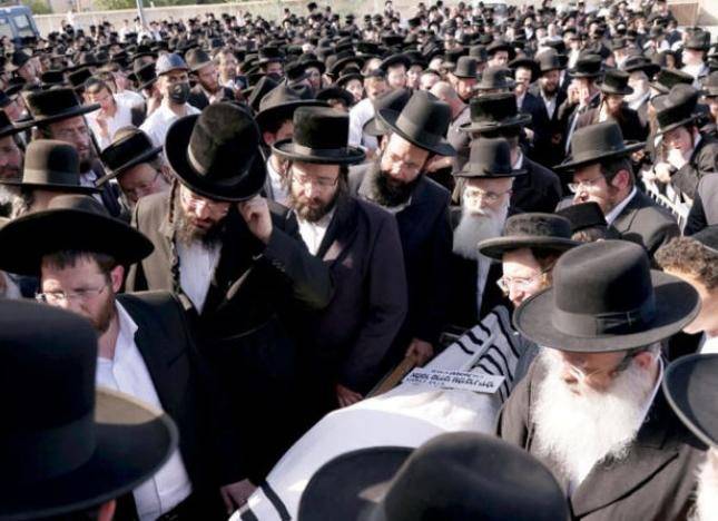 مقتل 6 إسرائيليين بحادثة قطار هوائي بإيطاليا