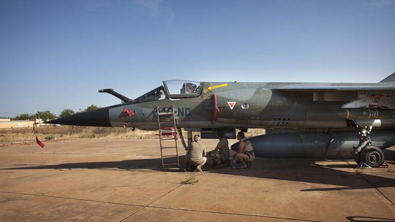 مقتل طيار إثر تحطم طائرة حربية فرنسية الصنع قرب لاس فيغاس