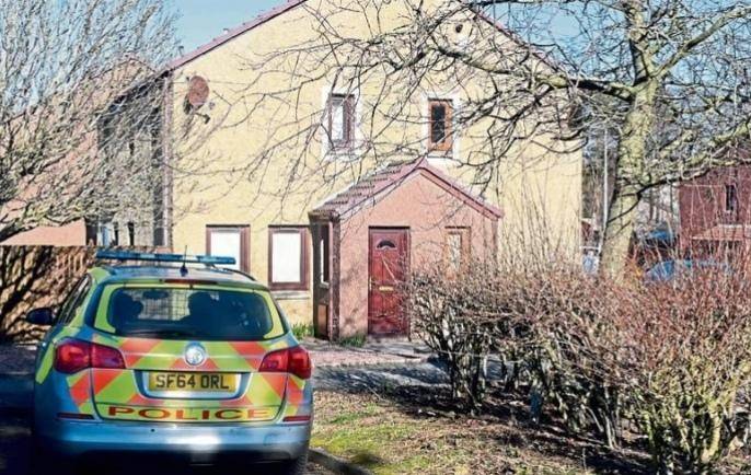 لقاح كورونا يكشف جثه سيدة خبأها زوجها 12عاما