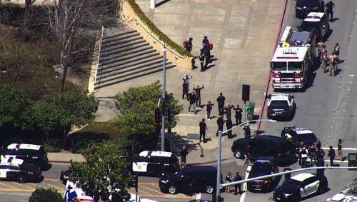 الولايات المتحدة .. مقتل 9 بينهم مسلح في إطلاق نار بكاليفورنيا