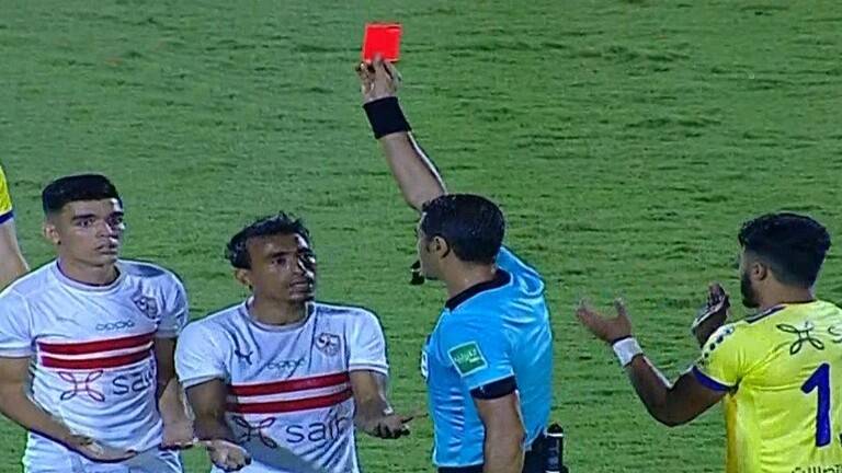 شاهد.. اللقطة التي تسببت في طرد نجم الزمالك بنشرقي من مباراة الإسماعيلي