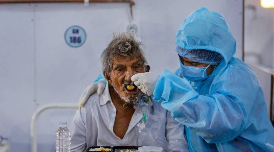 الهند تسجل أقل زيادة يومية في إصابات كورونا منذ 45 يوماً