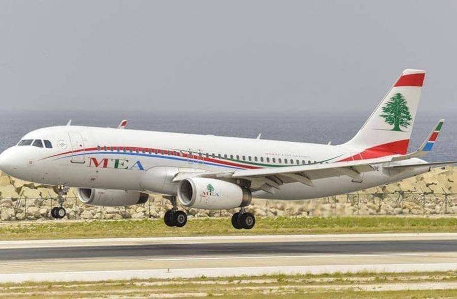 تذاكر السفر بالدولار.. أزمة جديدة تحاصر اللبنانيين