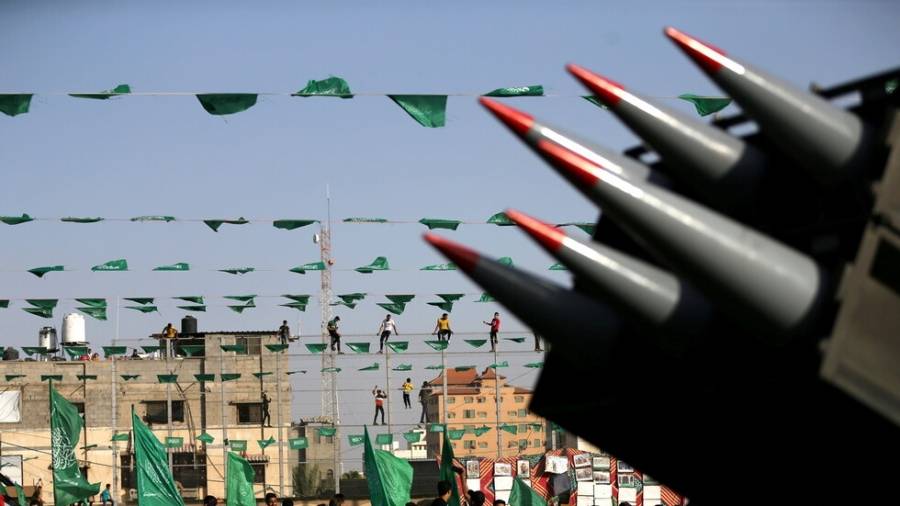 ديلي ميرور تنشر المعلومة بلا دليل: عملاء الموساد أعطبوا مئات من صواريخ حماس